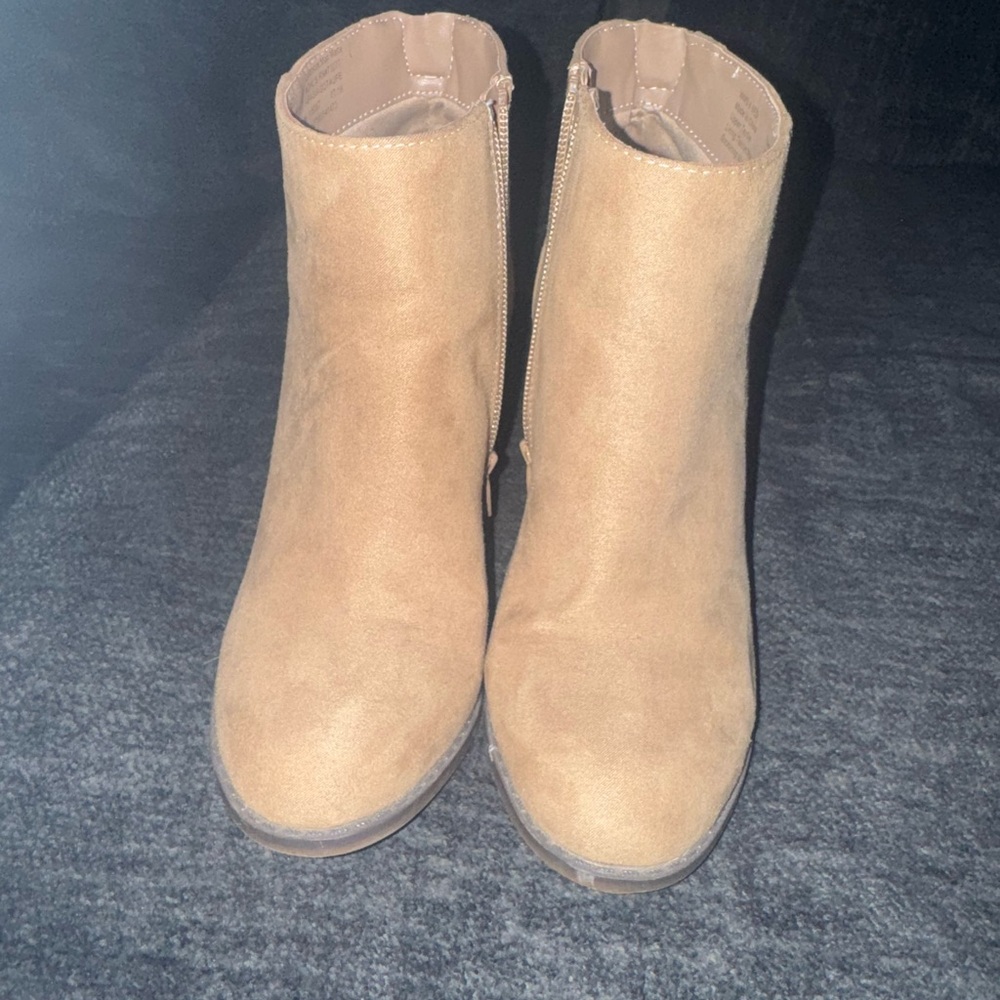 Apt 9 Tan Ankle Booties Modern Minimalist Design